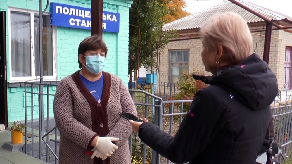 Начальниця пересувного поштового відділення №27 Ольга Луньова
