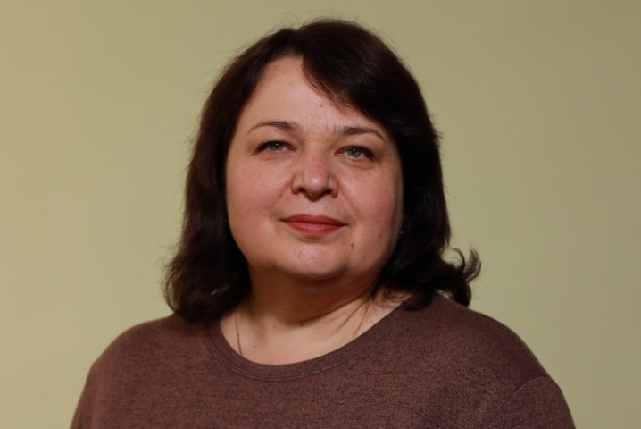 Олена Риженкова, кандидатка в депутати Сватівської районної ради від політичної партії «Слуга Народу»