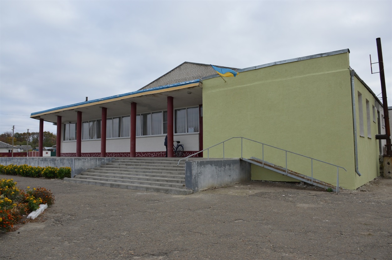 Утеплення сільського будинку культури