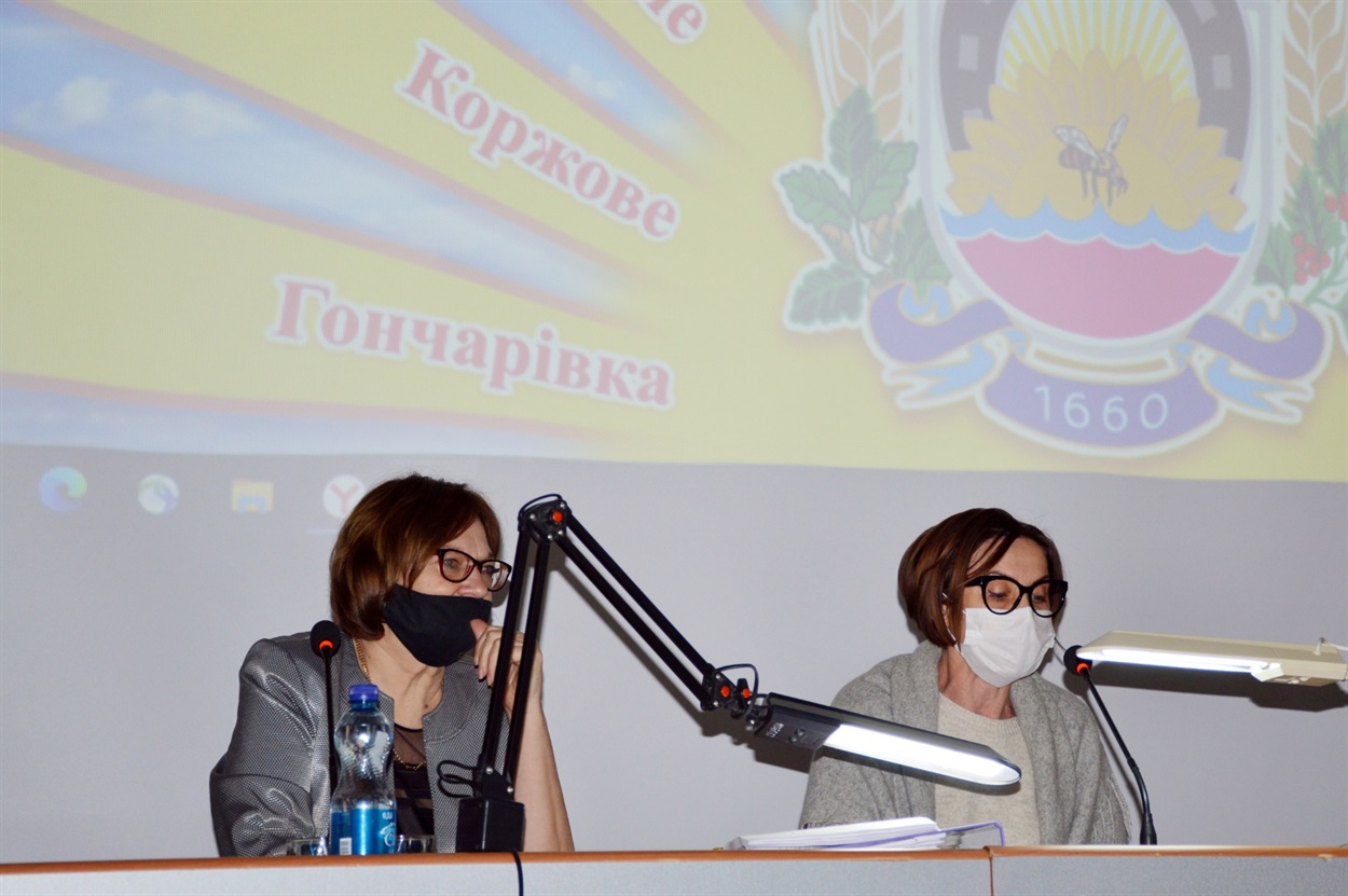 Сватівський міський голова Віта Сліпець та секретар міської ради Тетяна Бервено