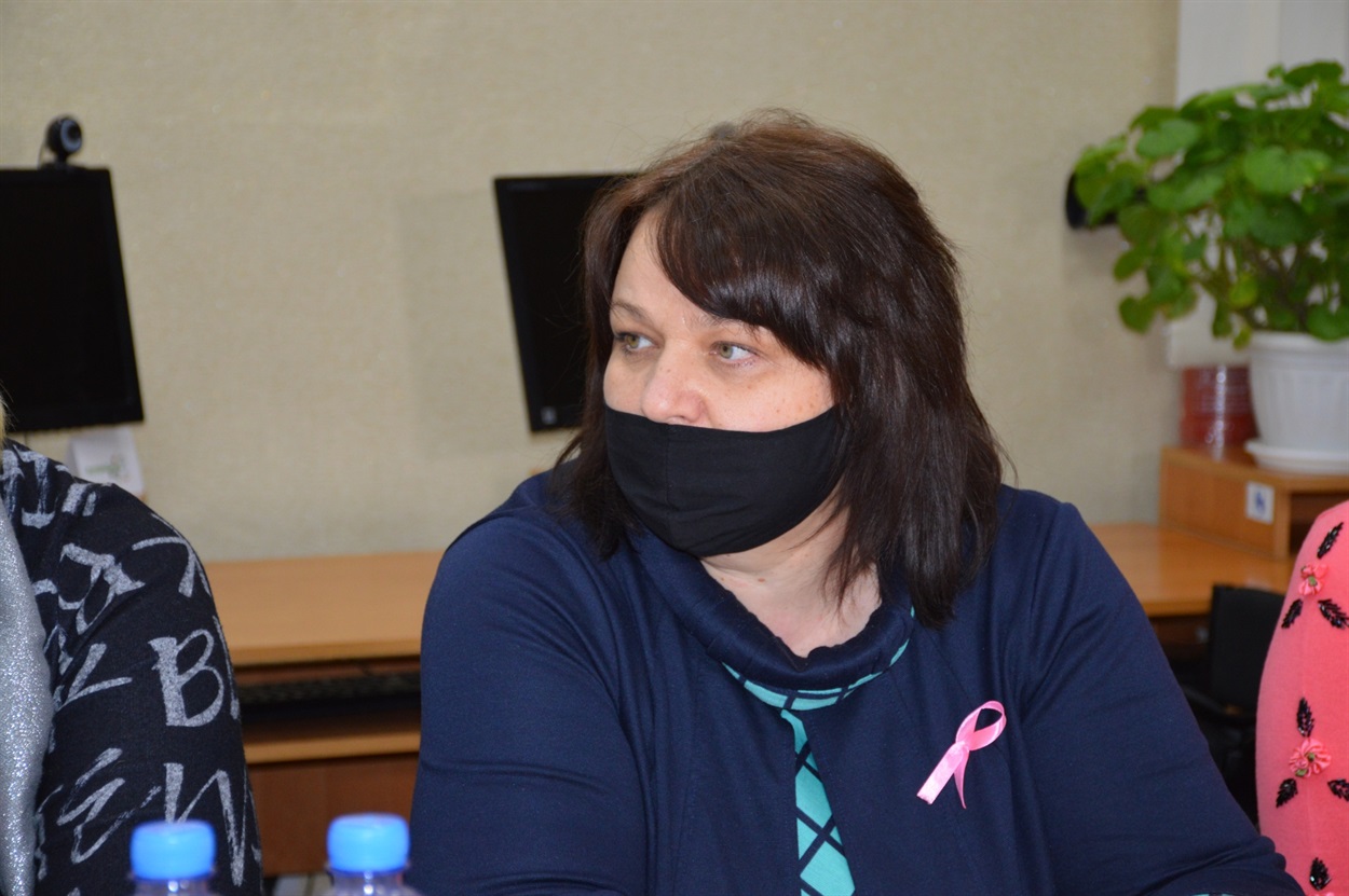 ДиректоркаСватівської районної лікарні Олена Риженкова
