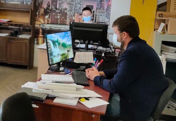 Працівники Сватівської служби пробації під час роботи