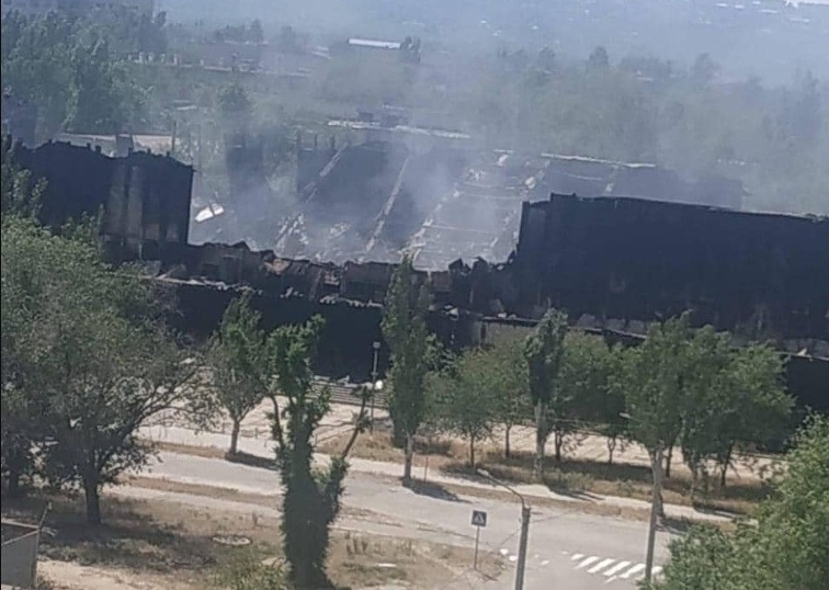 Залишки Льодового палацу у Сєвєродонецьку