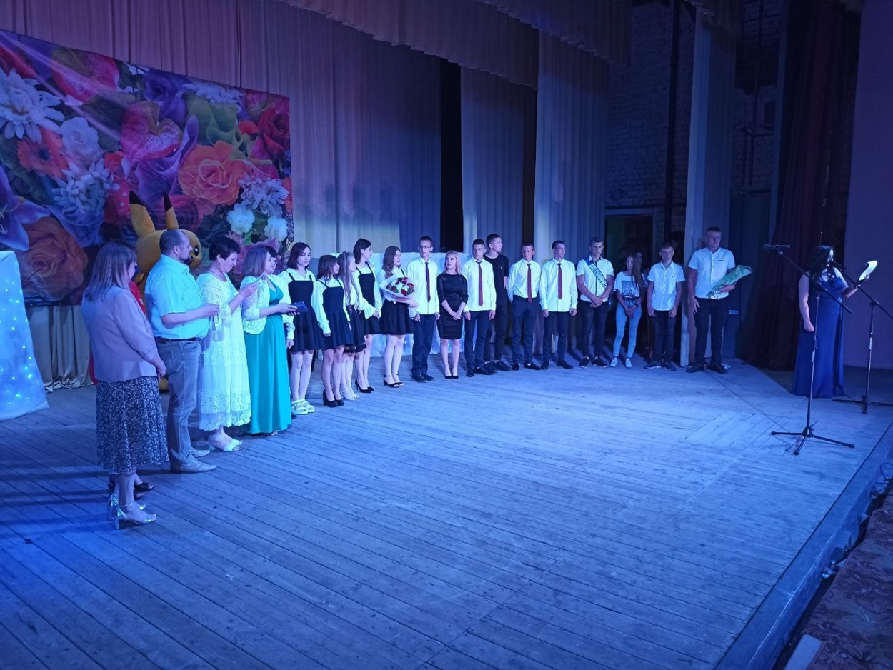 Вручення атестатів 