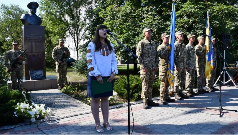 Пам'ятник Олександру Радієвському в Сєвєродонецьку