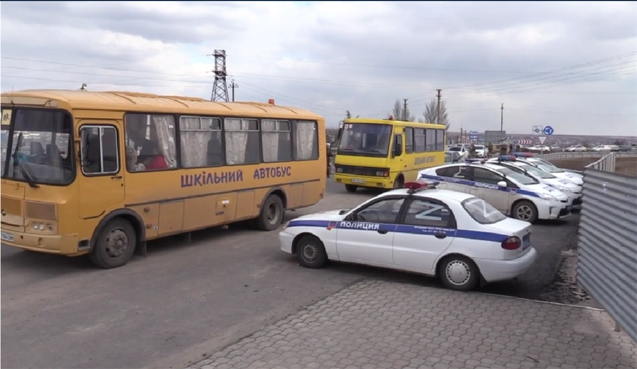Блок-пост у Мангуші. Колишній пост патрульної поліції України
