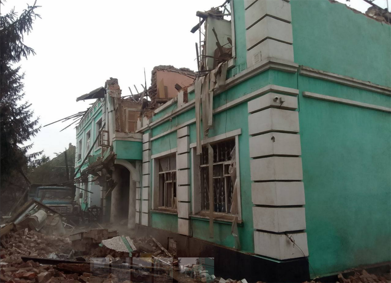 Будівля водоканалу після вибуху