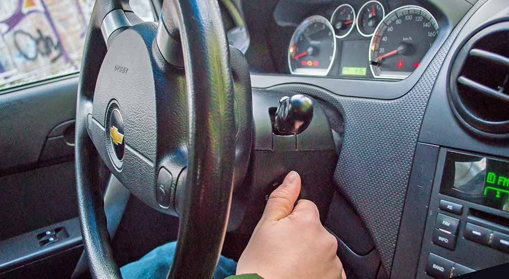 зарядні пристрої для автомобільних акумуляторів