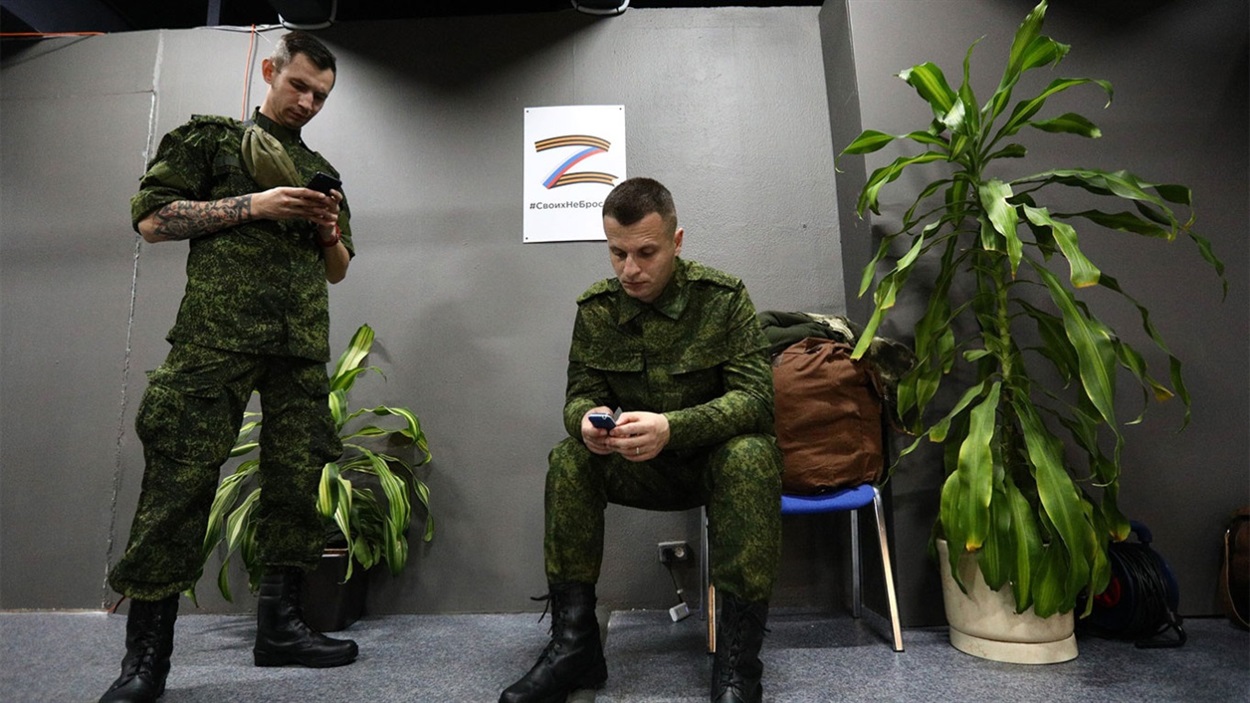 Банки т.зв. "ЛНР" передають персональні дані клієнтів-чоловіків до військкоматів, 06.09.2023