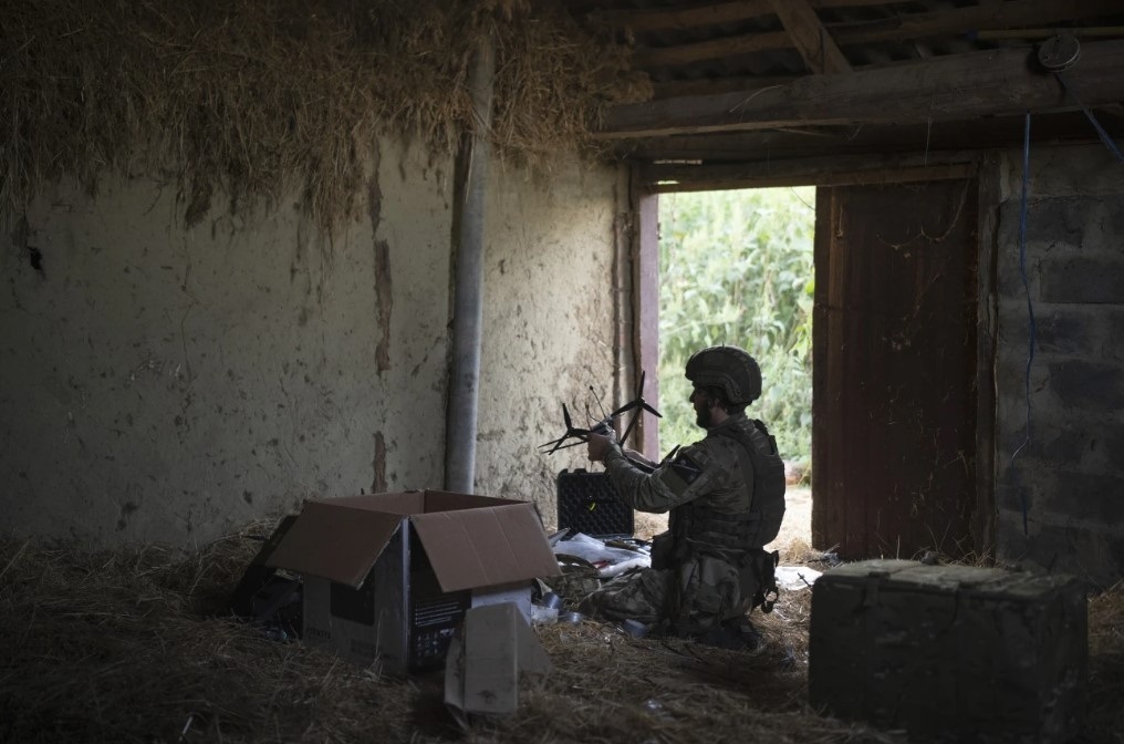 Під Сватовим українські аеророзвідники вдосконалили дрони і "винахідливо" нищать росіян, 27.09.2023