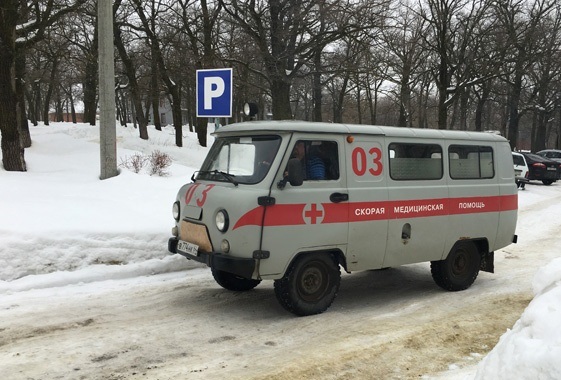 В окупованому Рубіжному жінка померла, бо не змогла викликати швидку через вимкнений мобільний зв’язок, 15.12.2023