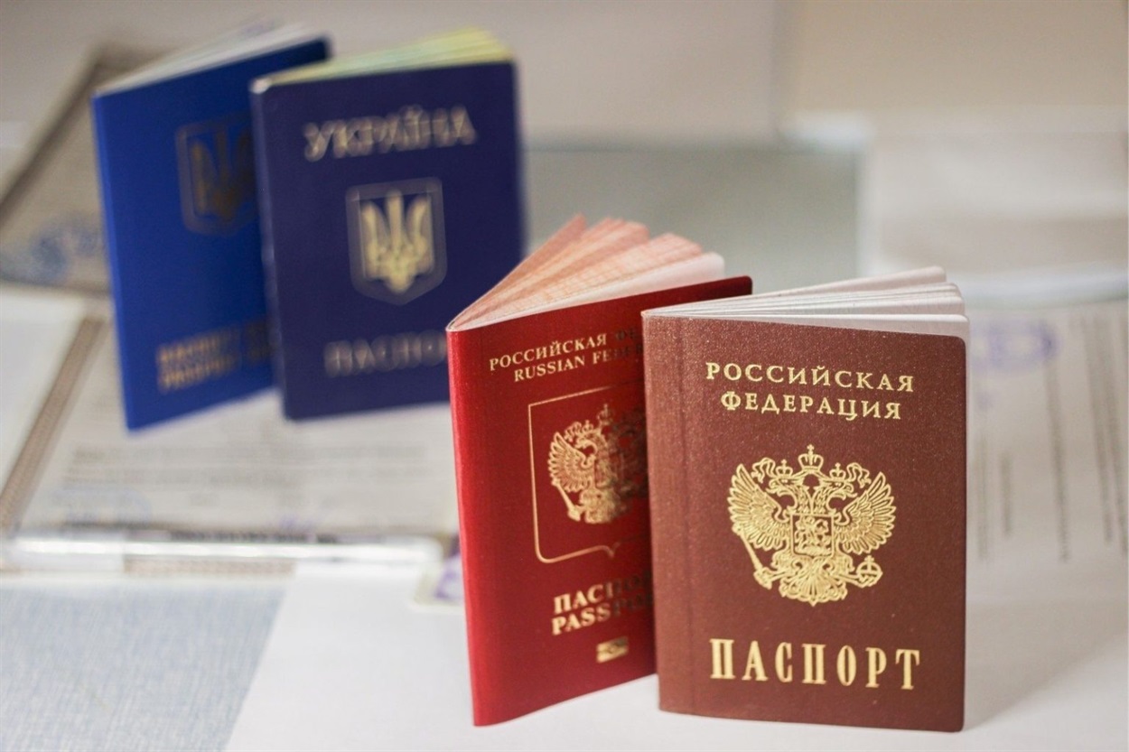 У Старобільську окупанти ходять по оселях та вносять до "чорного списку" тих, хто не отримав громадянство РФ, 27.02.2024