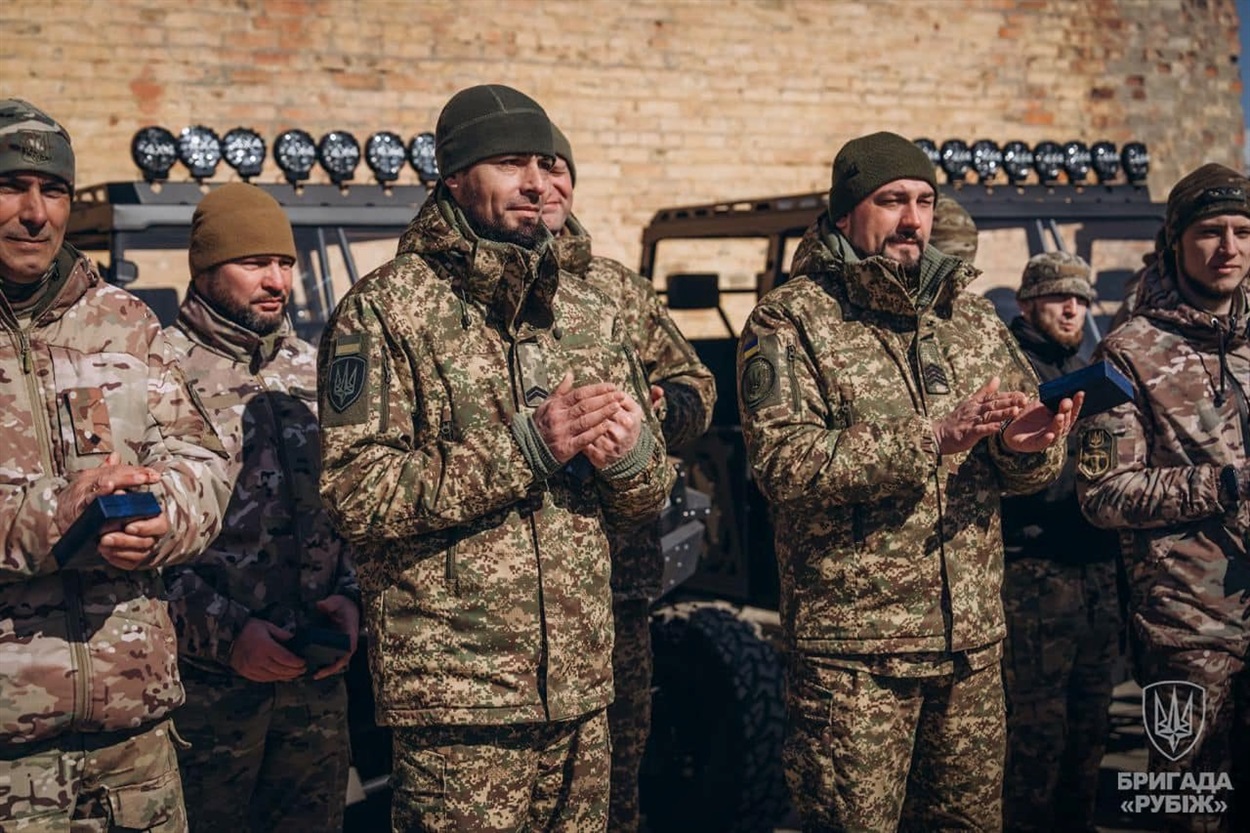 уганщина передала нацгвардійцям п’ять автівок високої прохідності, 12.03.2024