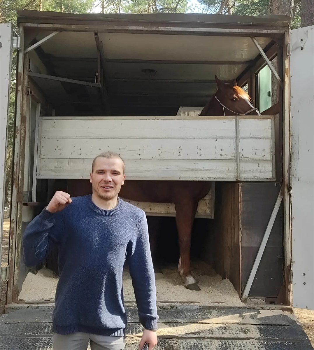 Через війну Борис Семиволос вивіз свій кінний театр "Лошадкін дім" з-під обстрілів Кремінної, 28.03.2024