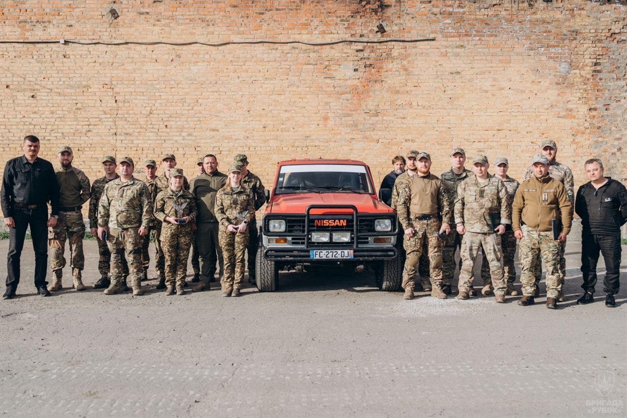 Бригада швидкого реагування Нацгвардії "Рубіж" отримали авто від Луганщини, 15.04.2024