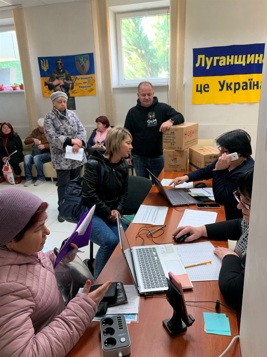 Нижньодуванський хаб видає продуктові набори - для 720 родин ВПО, 17.05.2024