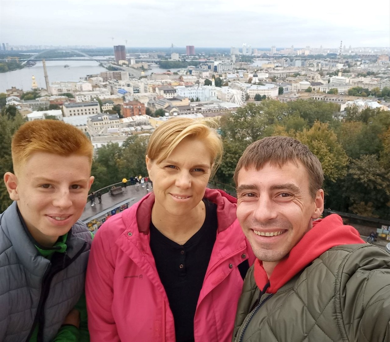 Меблевий майстер Єгор Слєпньов через війну виїхав з Сєвєродонецька та вікрив свій бізнес у Києві, 10.06.2024    