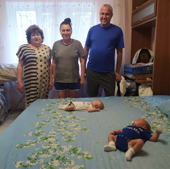 Родині переселенців з Луганщини, у яких народилася двійня, влада надала 10 тис грн матеріальної допомоги, 01.07.2024
