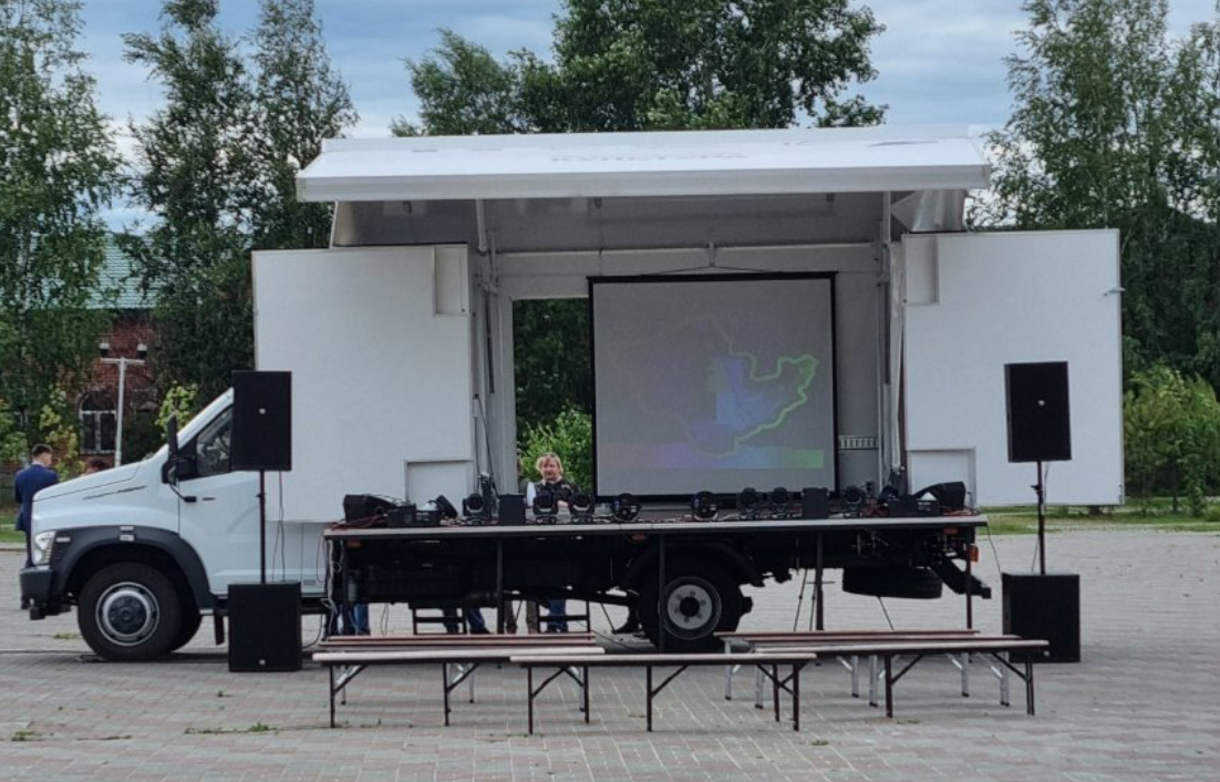 На окупованій Луганщині культуру переселяють з БК і клубів у "пересувні будки", 10.09.2024
